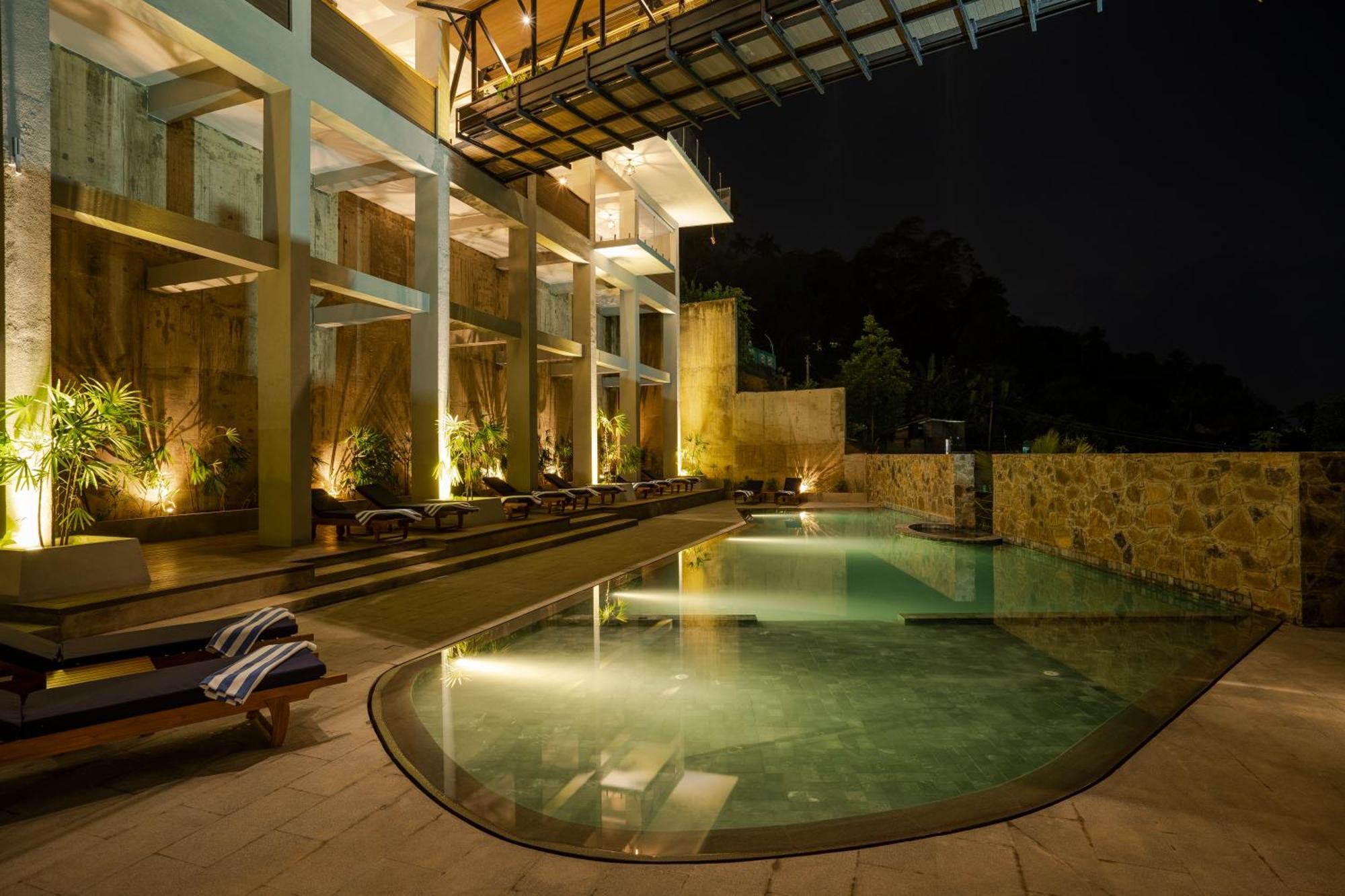 The Nine Mirissa Hotel Exterior photo