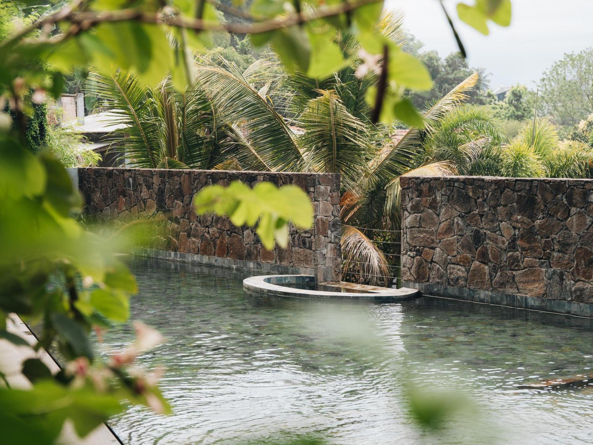 The Nine Mirissa Hotel Exterior photo